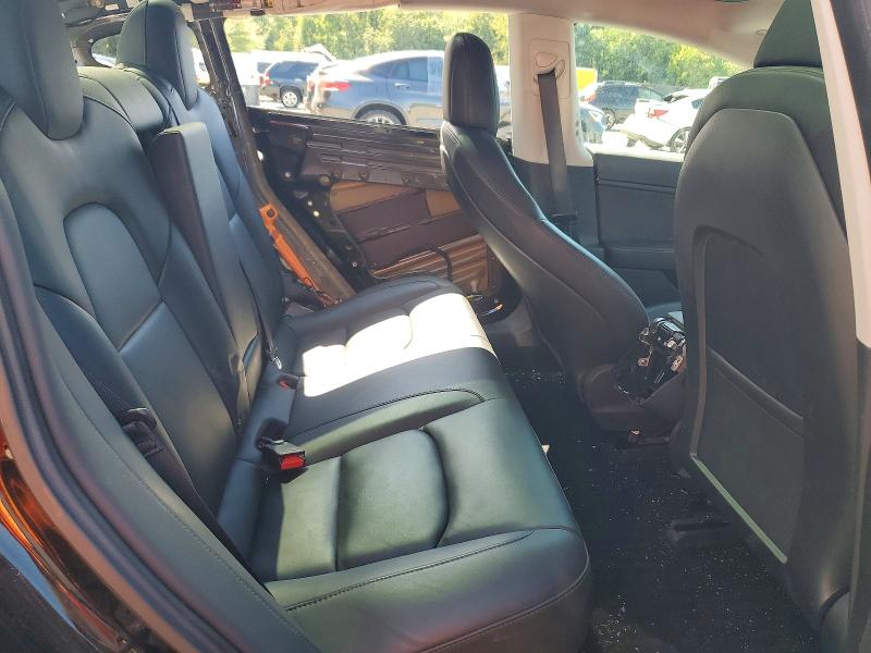 Photo 10 from auction – 2018 TESLA MODEL 3 with VIN 5YJ3E1EB6JF170316