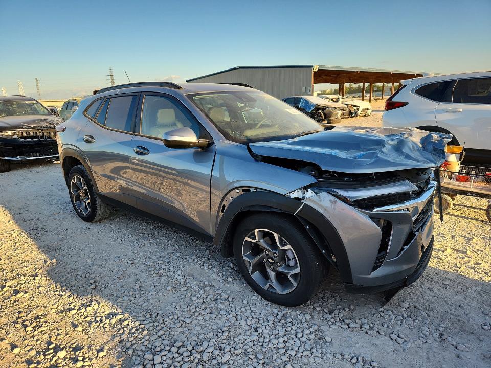 Photo 4 from auction – 2025 CHEVROLET TRAX with VIN KL77LHEP2SC278438