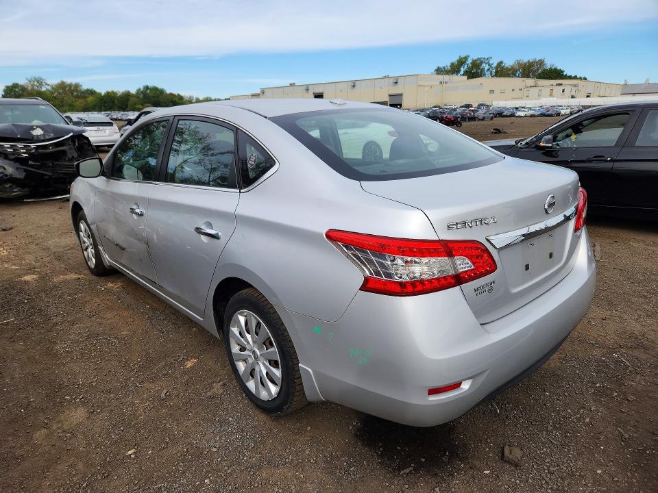 Photo 2 from auction – 2015 NISSAN SENTRA with VIN 3N1AB7AP2FL688505
