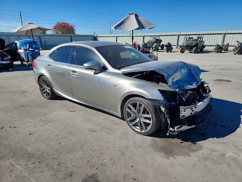 Photo 4 from auction – 2017 LEXUS IS with VIN JTHBA1D2XH5051297
