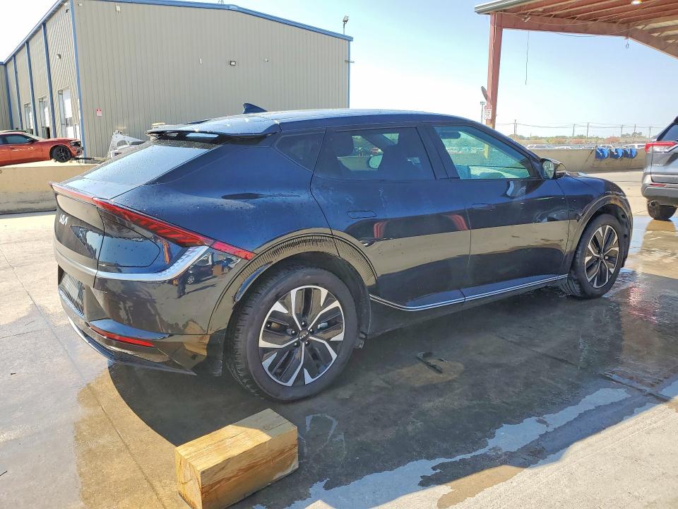 Photo 3 from auction – 2024 KIA EV6 with VIN KNDC34LA4R5193544