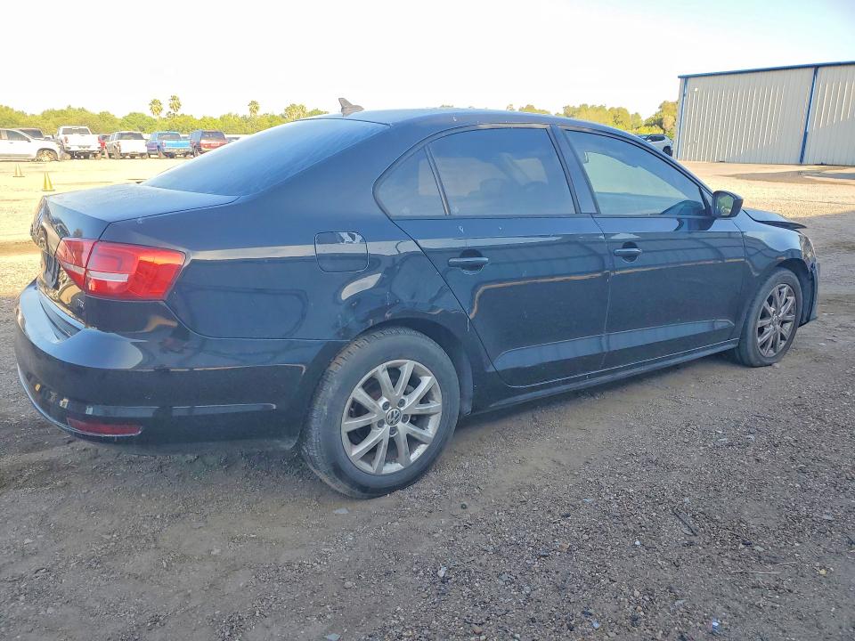 Photo 3 from auction – 2015 VOLKSWAGEN JETTA with VIN 3VWD17AJ8FM232136