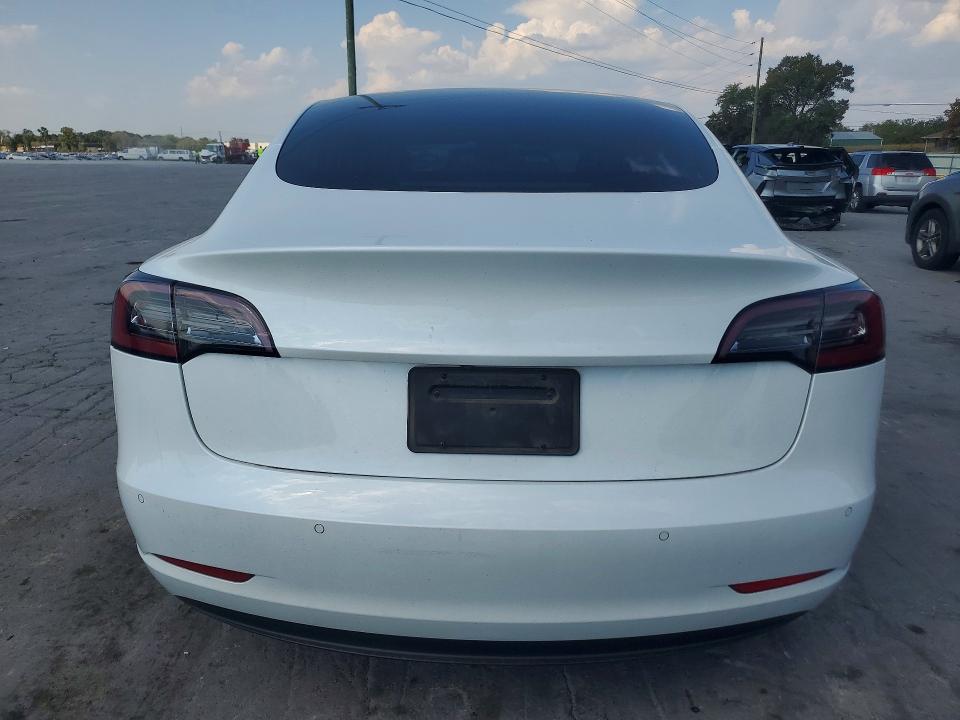Foto 6 de la subasta – 2019 TESLA MODEL 3 con VIN 5YJ3E1EB9KF469896