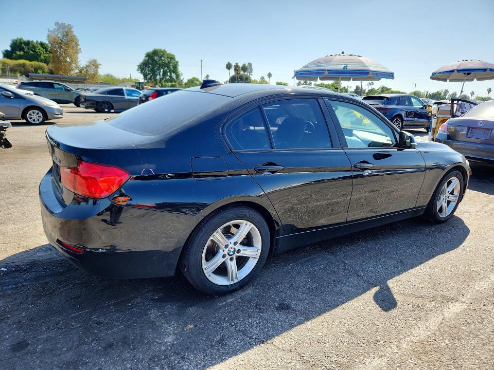Фото 3 с аукциона – 2012 BMW 328 с VIN WBA3C1C59CF433896