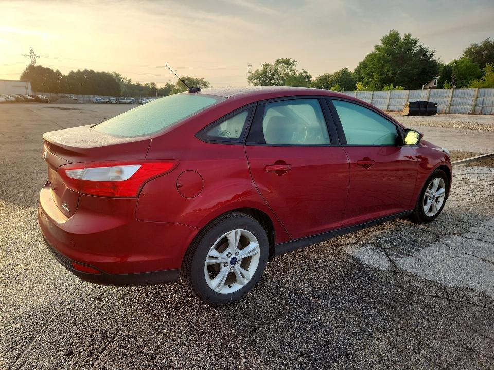 Photo 3 from auction – 2014 FORD FOCUS with VIN 1FADP3F29EL439460