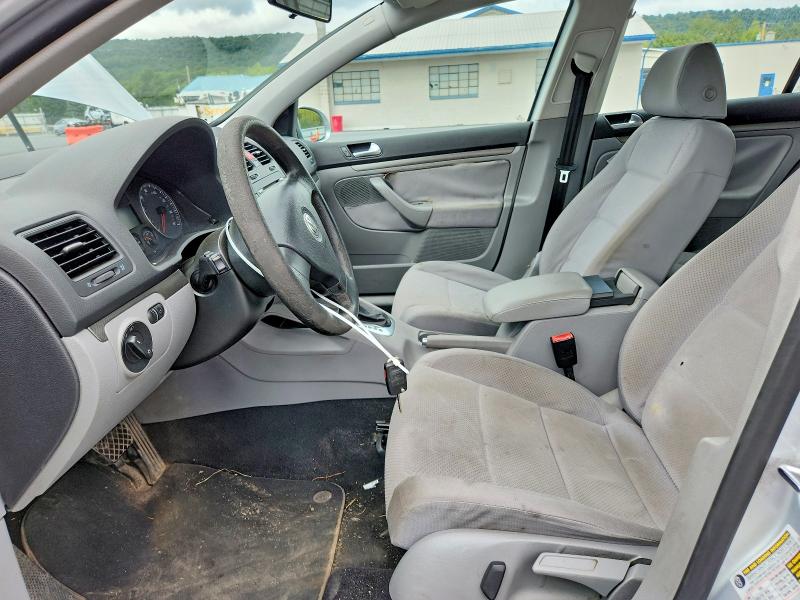 Photo 7 from auction – 2007 VOLKSWAGEN RABBIT with VIN WVWDR71K47W166559