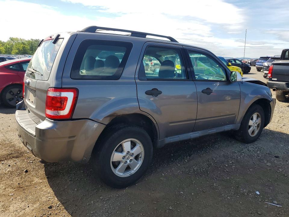 Zdjęcie 3 z aukcji – 2012 FORD ESCAPE z VIN 1FMCU0C78CKB47990