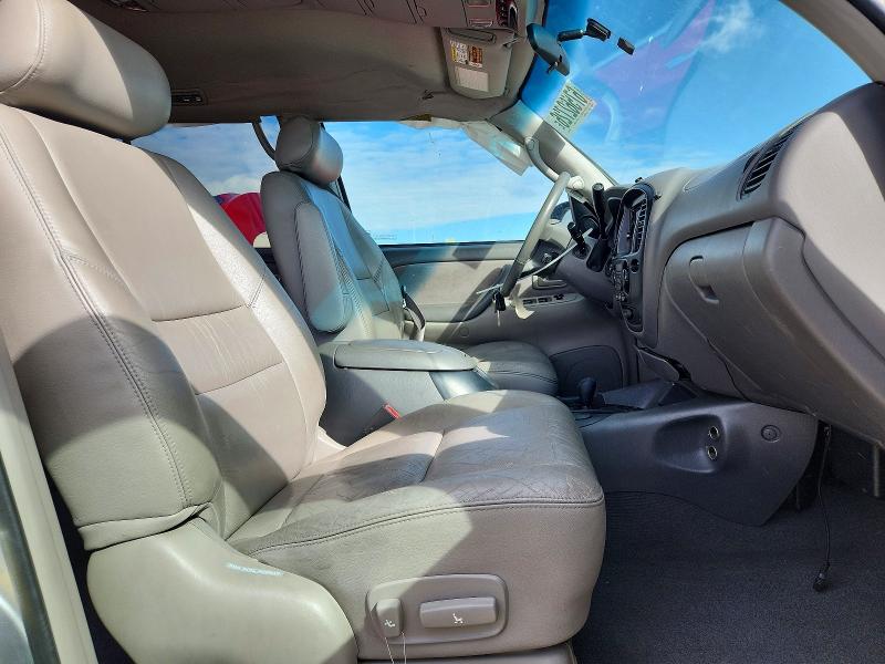 صورة رقم 7 من المزاد - 2001 TOYOTA SEQUOIA مع VIN 5TDBT44AX1S046833
