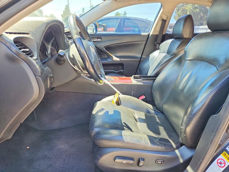 Photo 7 from auction – 2006 LEXUS IS with VIN JTHBE262165011338