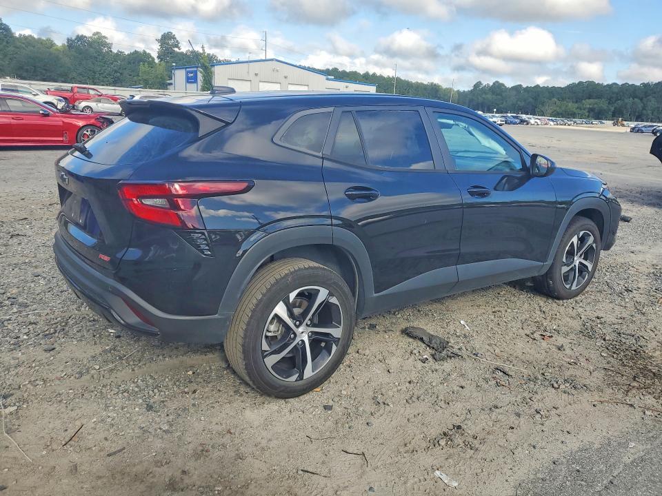 Photo 3 from auction – 2024 CHEVROLET TRAX with VIN KL77LGE21RC220488
