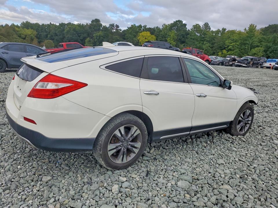 Photo 3 from auction – 2015 HONDA CROSSTOUR with VIN 5J6TF2H55FL004005