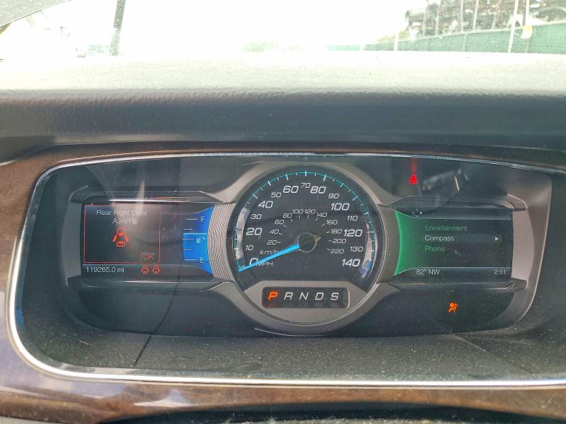 Снимка 9 от търг – 2015 FORD TAURUS с VIN 1FAHP2F83FG114801