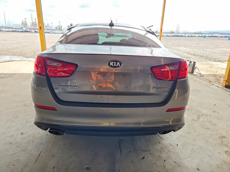Photo 6 from auction – 2015 KIA OPTIMA with VIN 5XXGN4A79FG413674