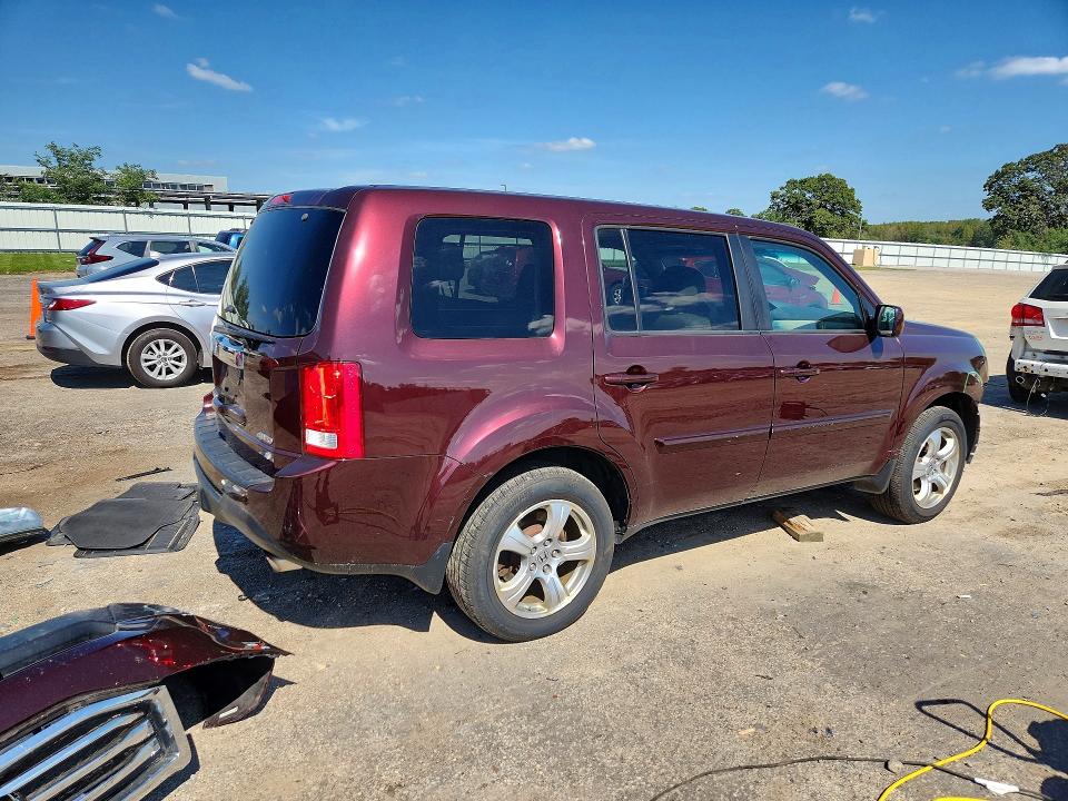 Photo 3 from auction – 2015 HONDA PILOT with VIN 5FNYF4H71FB034792