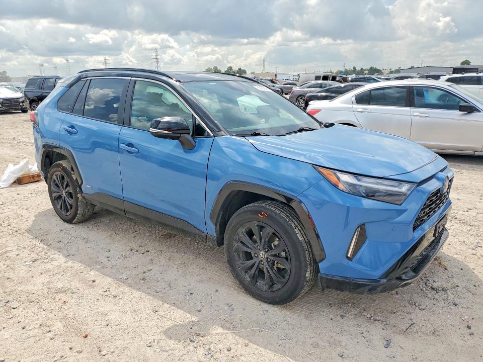 Снимка 4 от търг – 2024 TOYOTA RAV4 с VIN 4T3E6RFV9RU141170