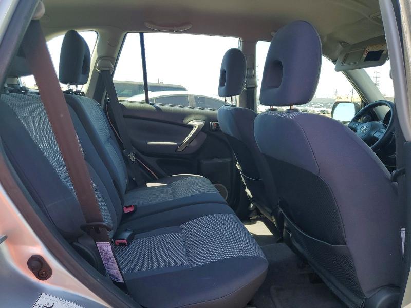 Photo 11 from auction – 2004 TOYOTA RAV4 with VIN JTEGD20V740031175