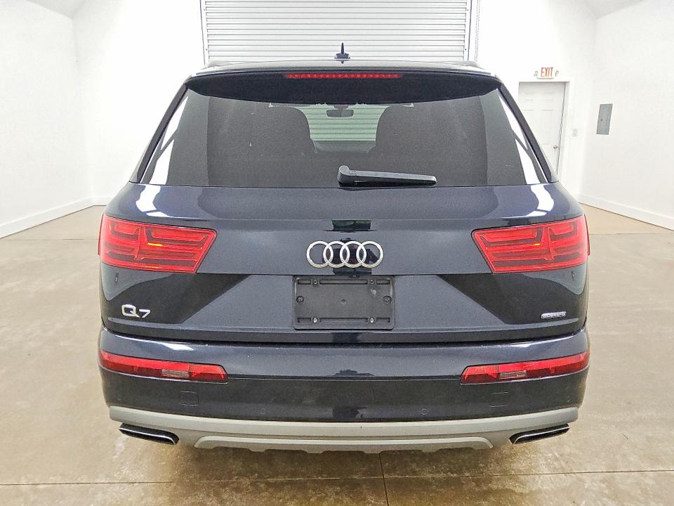 Photo 6 from auction – 2018 AUDI Q7 with VIN WA1LHAF76JD002713