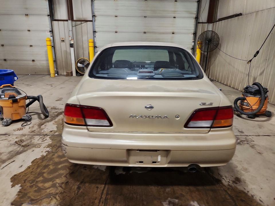 Photo 6 from auction – 1997 NISSAN MAXIMA with VIN JN1CA21D3VT210916