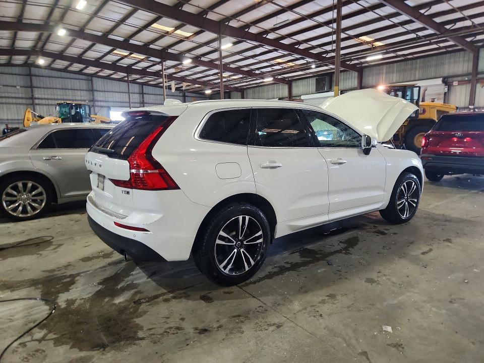 Photo 3 from auction – 2021 VOLVO XC60 with VIN YV4102RK7M1695496