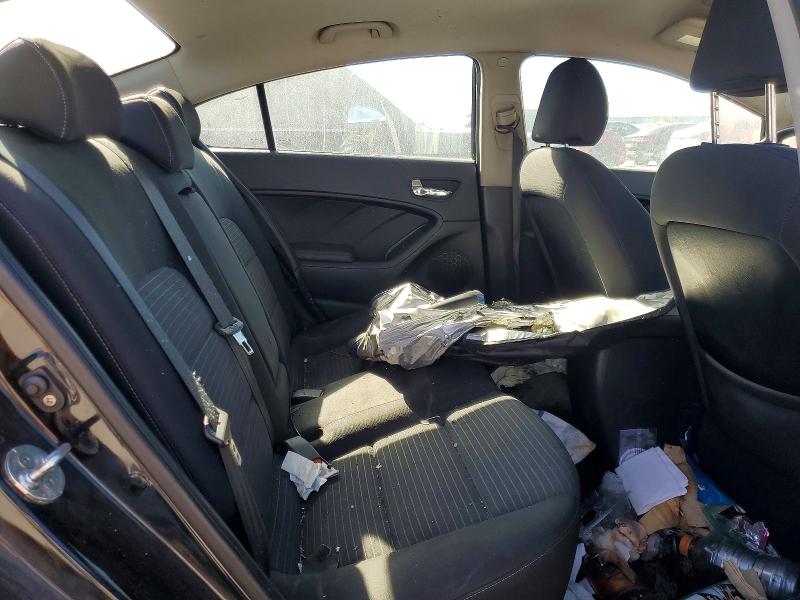 Photo 10 from auction – 2015 KIA FORTE with VIN KNAFX4A6XF5358621