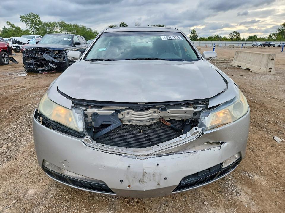 Снимка 5 от търг – 2010 ACURA TL с VIN 19UUA8F55AA006714
