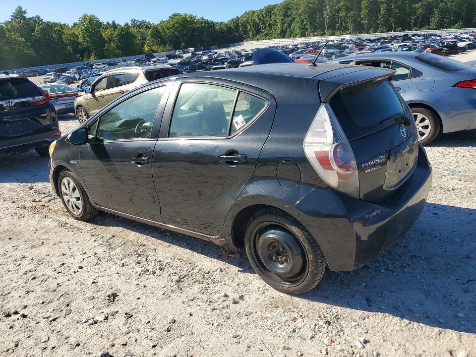 Photo 2 from auction – 2012 TOYOTA PRIUS C with VIN JTDKDTB35C1513488