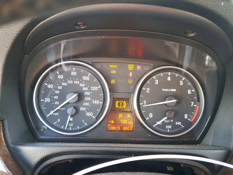 Photo 9 from auction – 2009 BMW 328 with VIN WBAWR33559P343655