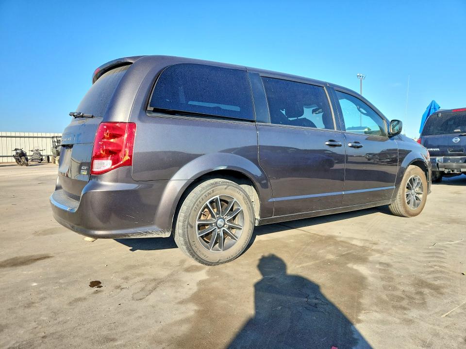 Photo 3 from auction – 2019 DODGE GRAND CARAVAN with VIN 2C4RDGEG9KR567939