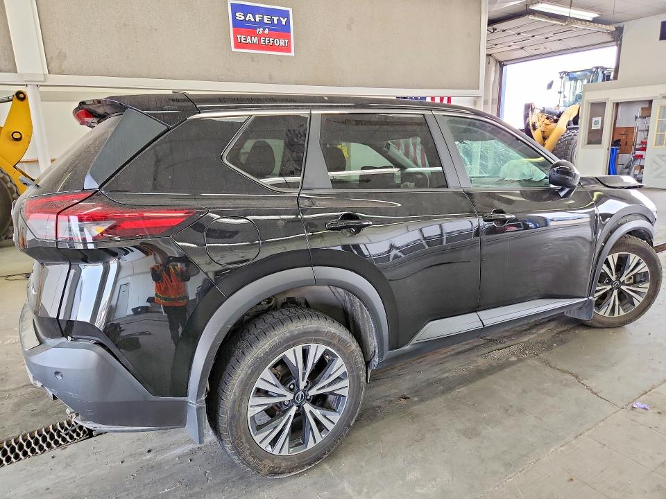 Photo 3 from auction – 2023 NISSAN ROGUE with VIN 5N1BT3BBXPC682664