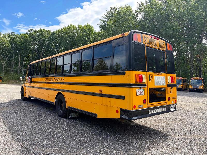 Photo 3 from auction – 2015 FREIGHTLINER CHASSIS with VIN 4UZABRDU5FCFW9514