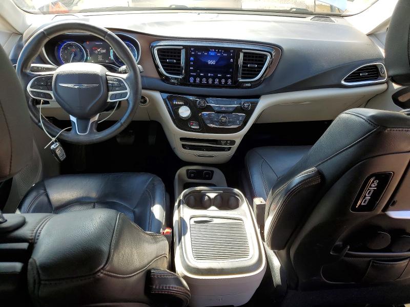 Photo 8 from auction – 2017 CHRYSLER PACIFICA with VIN 2C4RC1EG5HR514101