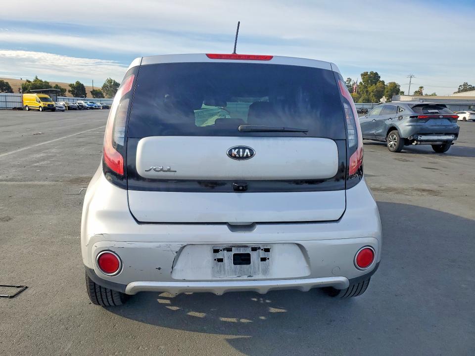 Photo 6 from auction – 2017 KIA SOUL with VIN KNDJP3A52H7497809