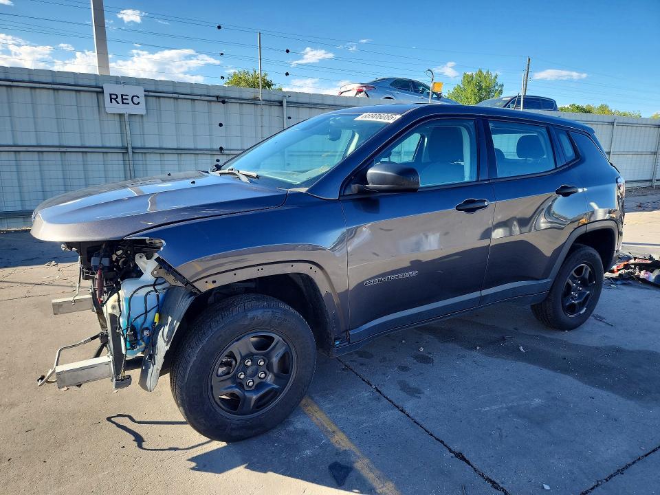 JEEP COMPASS 2019 with VIN 3C4NJDAB4KT771531 - Photo from auction