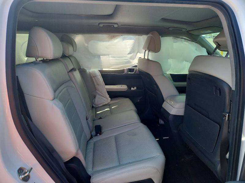 Снимка 11 от търг – 2024 HYUNDAI SANTA FE с VIN 5NMP4DGL5RH021921