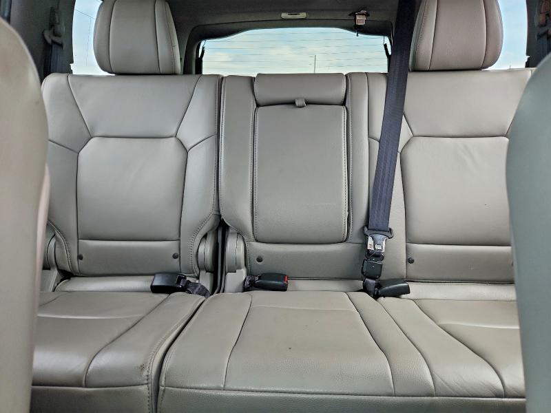 Photo 10 from auction – 2015 HONDA PILOT with VIN 5FNYF4H59FB026762