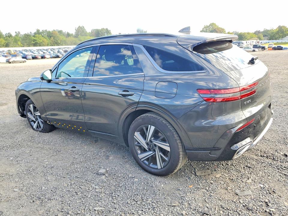 Снимка 2 от търг – 2026 GENESIS GV70 с VIN KMUMDDTC7TU252972