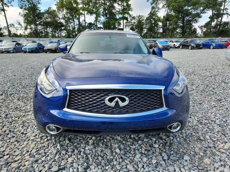 Photo 5 from auction – 2017 INFINITI QX70 with VIN JN8CS1MU6HM143232