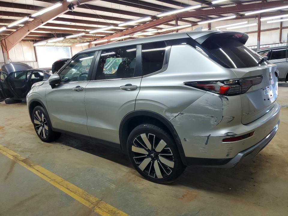 Снимка 2 от търг – 2025 MITSUBISHI OUTLANDER с VIN JA4J4VA86SZ034009