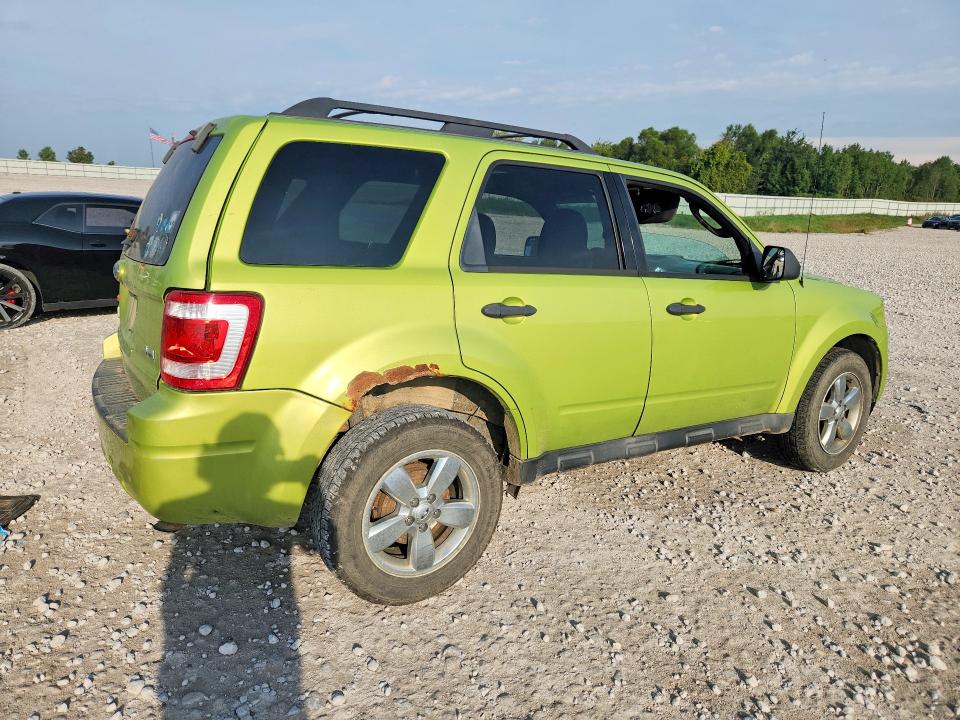 Снимка 3 от търг – 2011 FORD ESCAPE с VIN 1FMCU0DGXBKC50762