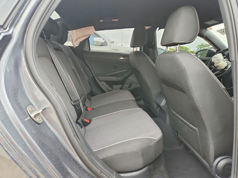 Снимка 10 от търг – 2025 VOLKSWAGEN JETTA с VIN 3VWBX7BU3SM061255