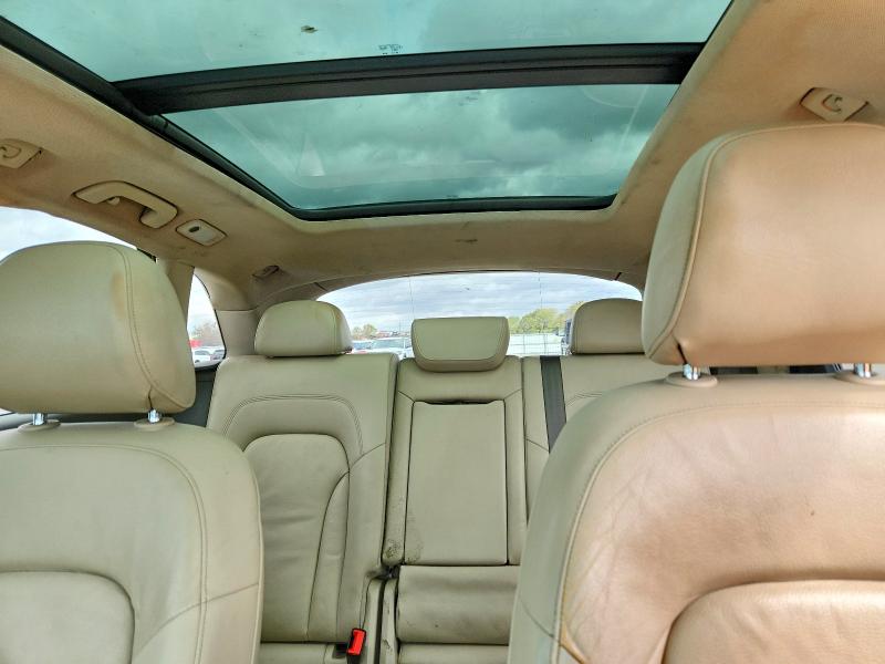 Foto 10 de la subasta – 2012 AUDI Q5 con VIN WA1LFAFP2CA137729