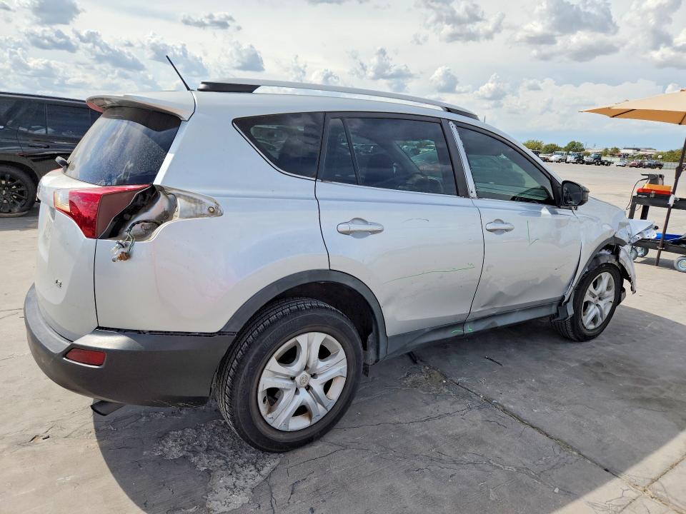 Photo 3 from auction – 2015 TOYOTA RAV4 with VIN 2T3ZFREV0FW151987