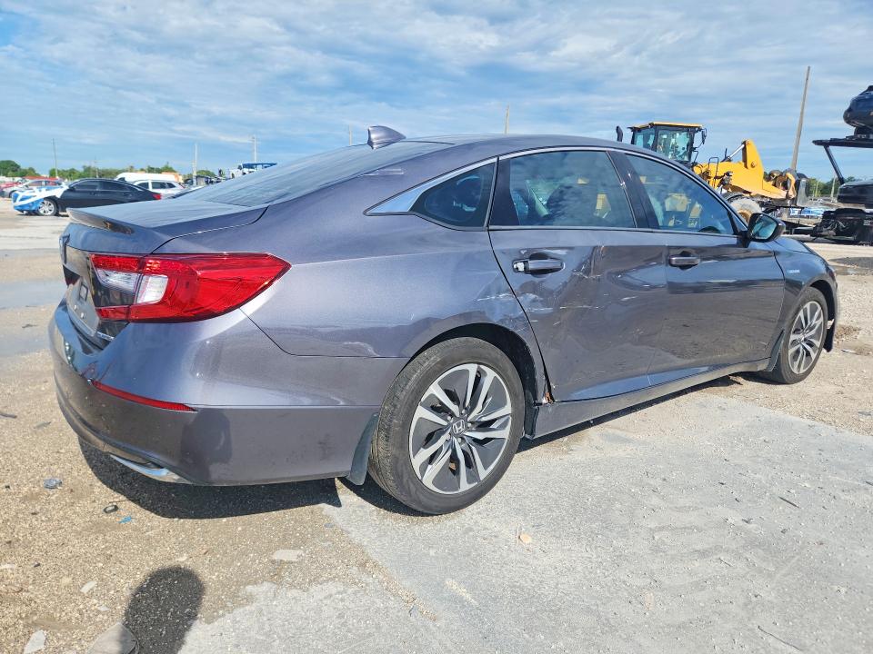 Photo 3 from auction – 2018 HONDA ACCORD with VIN 1HGCV3F15JA012951
