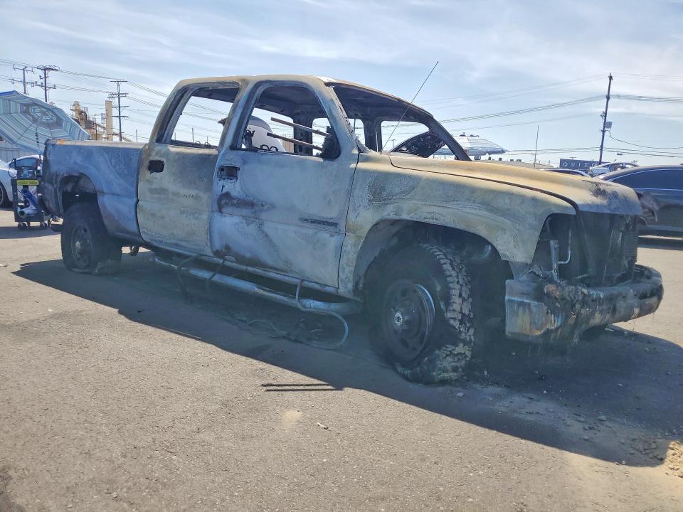 Снимка 4 от търг – 2001 CHEVROLET SILVERADO с VIN 1GCHC23G51F166415