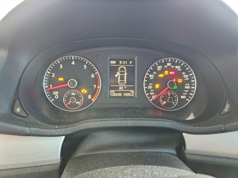 Photo 9 from auction – 2012 VOLKSWAGEN PASSAT with VIN 1VWBP7A30CC052282
