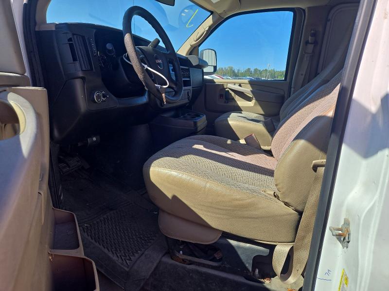 Снимка 7 от търг – 2014 GMC SAVANA с VIN 1GTW7GCA5E1195968