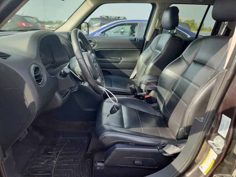 Photo 7 from auction – 2016 JEEP PATRIOT with VIN 1C4NJRFB6GD674107
