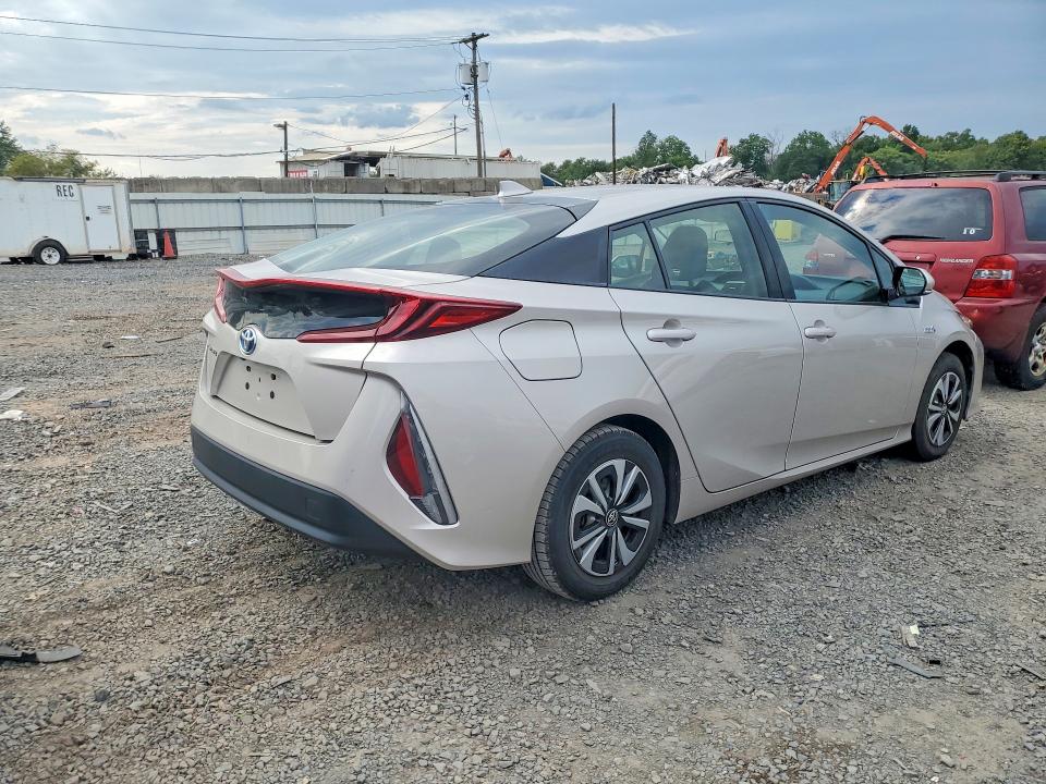 Photo 3 from auction – 2017 TOYOTA PRIUS PRIME with VIN JTDKARFP2H3064985
