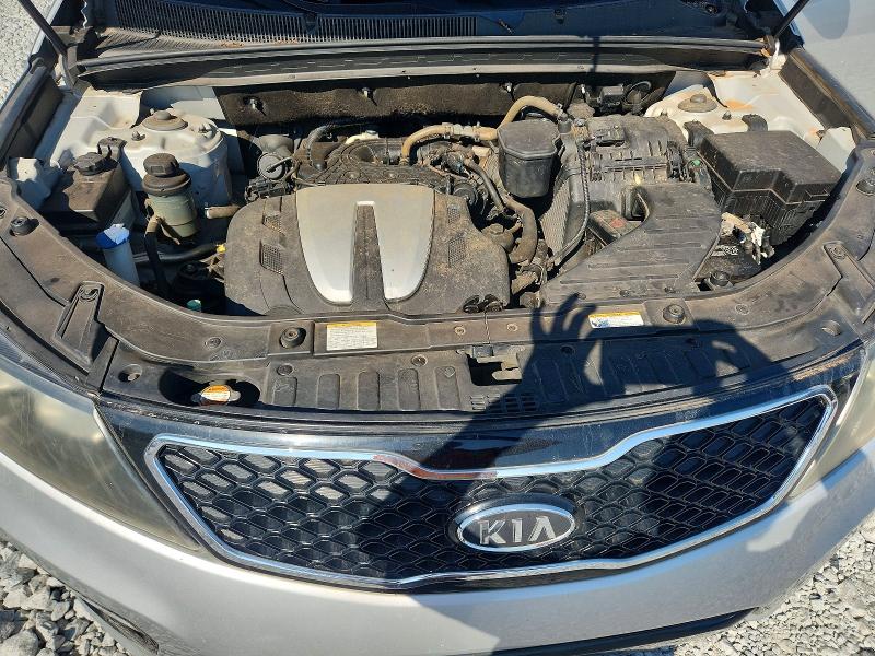 Foto 12 de la subasta – 2011 KIA SORENTO con VIN 5XYKW4A29BG160163
