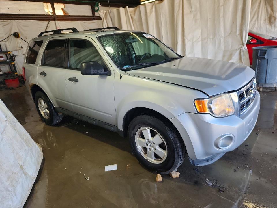 Photo 4 from auction – 2011 FORD ESCAPE with VIN 1FMCU9DG3BKA31145